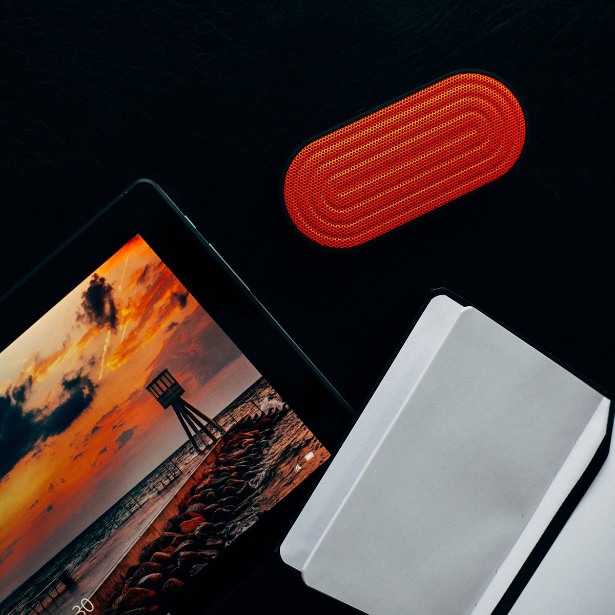 CanyonTech's tweet photo. This compact wireless device brings powerful sound that you can take anywhere! 😎🎶🔊#speaker #music
https://t.co/MElDsVlqHb https://t.co/ZhguihXJlO