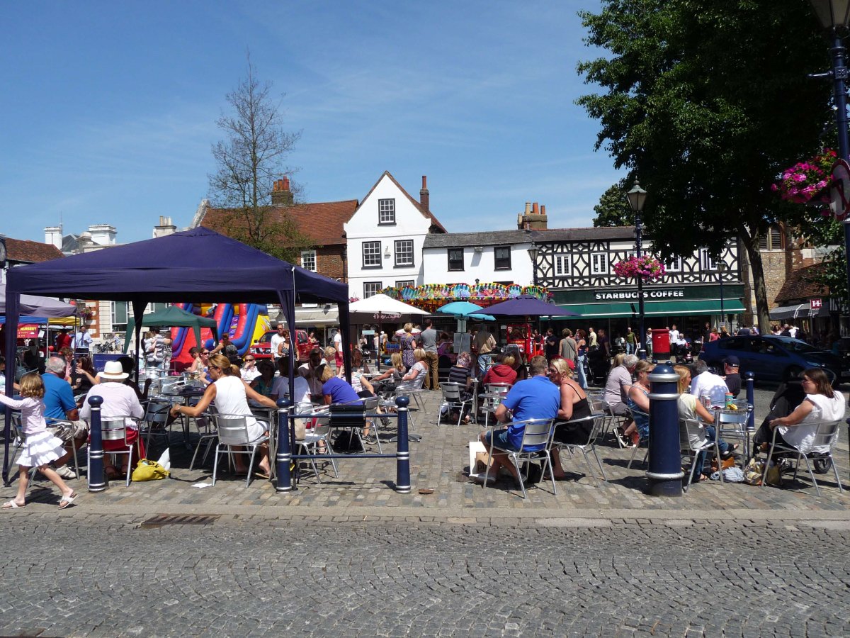 A Waste and Recycling roadshow will be coming to #Hitchin on Saturday 28 April, from 10am to 3pm. Find out more about it here: ow.ly/ebMH30jEm2k