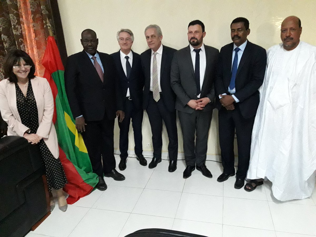 FranceenRIM's tweet photo. Accueil très chaleureux et amical réservé par le président de l'Assemblée nationale de Mauritanie à la délégation du groupe d'amitié France-Afrique de l'Ouest du @Senat français. https://t.co/lexelaJ3bA