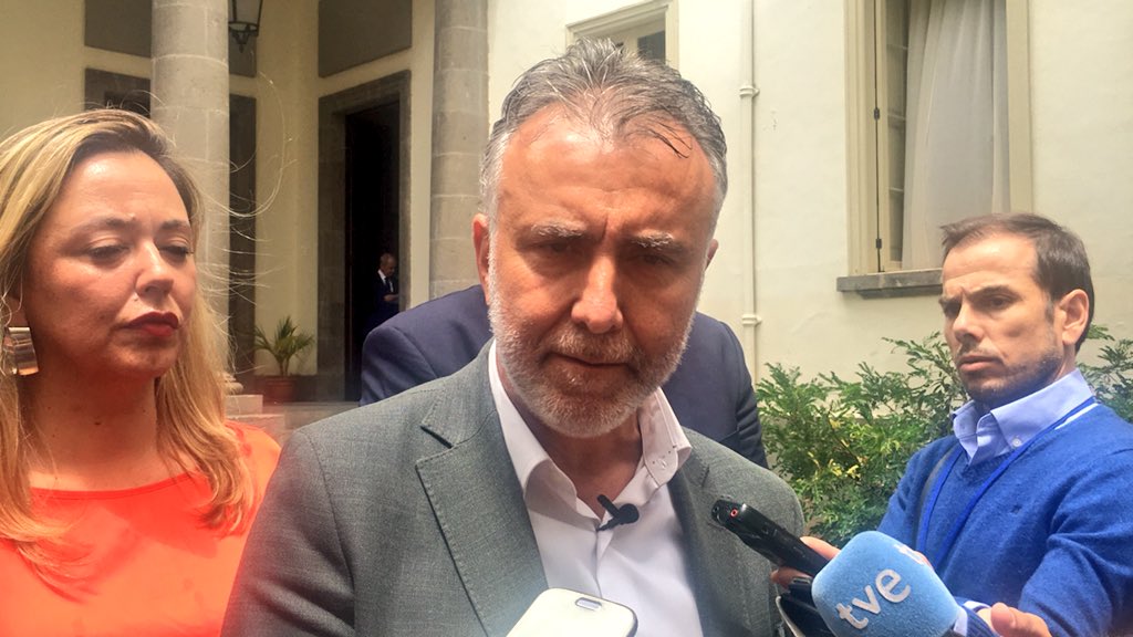 🔴<a href="/avtorresp/">Ángel Víctor Torres Pérez</a> : “<a href="/coalicion/">Coalición Canaria</a> y <a href="/ppdecanarias/">Partido Popular de Canarias 🇮🇨</a> tienen un pacto de necesidad que, estoy convencido, será de público conocimiento en los próximos días”