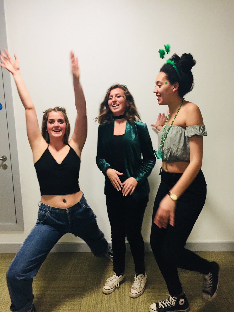 BUSADublin's tweet photo. A few photos from St. Patrick's Day last month, shared with us by our DIP R.A., Madison. ☘️🇮🇪☘️🇮🇪 @BUabroad @BU_Tweets https://t.co/V6Sjw4gUgw