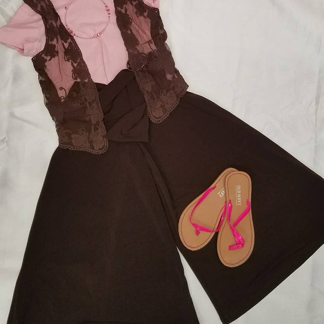RWrecycles's tweet photo. Kids fashions, footwear and toys are 50% off today at Recycled Wardrobes North Branch. 
#PopUpSpecials #CuteClothes #SummerFashion #Kulots #RecycledWardrobesSavesYouMore https://t.co/y2aQkvTgml