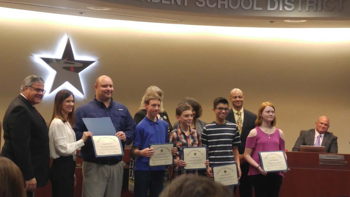 BIS_Robotics's tweet image. Best of luck to the @WBI_Timberwolf TechnoWolves and all other CCISD Robotics teams headed to @VEXRobotics Worlds competition!