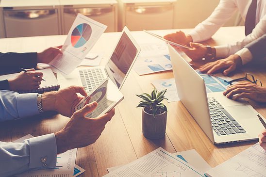 socialncotry's tweet photo. Hello everyone! Are you wondering what a social media manager can do to help you with your business? Well we have a blog post on our website, with a detailed role description ⚡️ 
https://t.co/jDLxyVLHFD https://t.co/fOyCF0v8wY