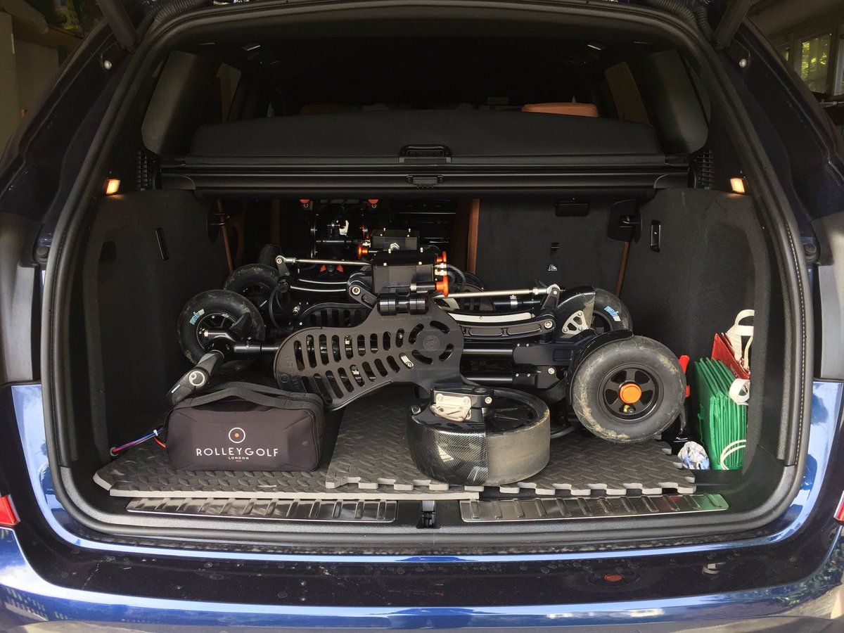 RolleyLondon's tweet photo. 3 RolleyOne S editions with performance accessories in the boot, ready for this season 🏌🏼‍♀️🇬🇧☀️ https://t.co/ooCR7RZTXT