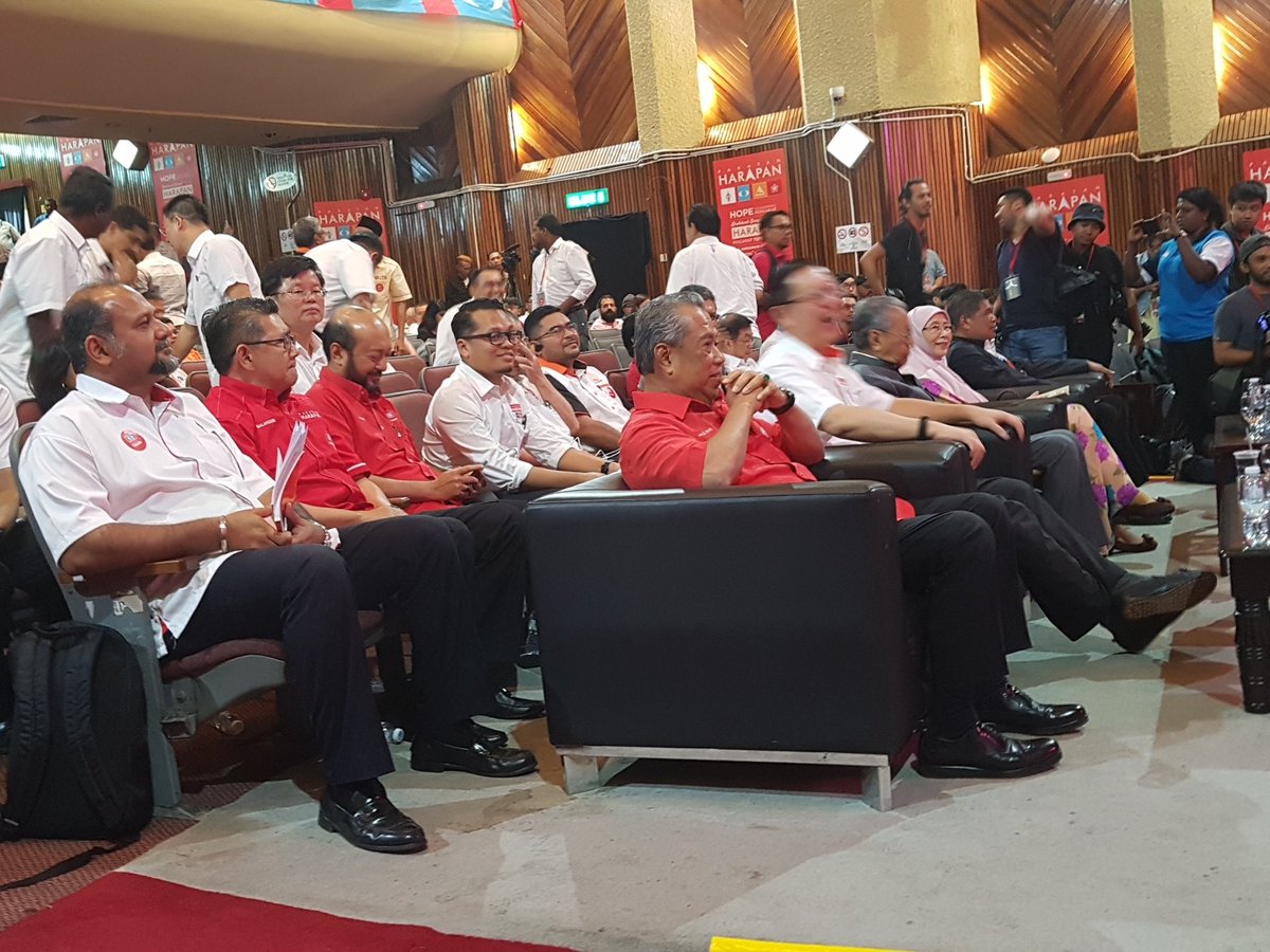 Dzulkefly Ahmad On Twitter Majlis Taklimat Calon2 Pakatan Harapan Pru Ke14 Mendengar Taklimat Terakhir Pimpinan Ph Memasukki Fasa Kempen Pasca Penamaan Calon 28 April Tun M Mengesahkan Cuti Umum 10 11 Mei