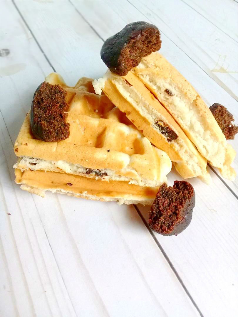 IYInnerFoodie's tweet photo. The kids love chocolate in their waffles so I decided to use chunks of the Dark Chocolate Beet Bakery Bites from @farmandoven .  https://t.co/6a1goZTupv (Buying through this link pays me a small compensation at no extra cost to you.) andFREE shipping using code SHIPANGIE #ad https://t.co/KLbXKDv2Ij