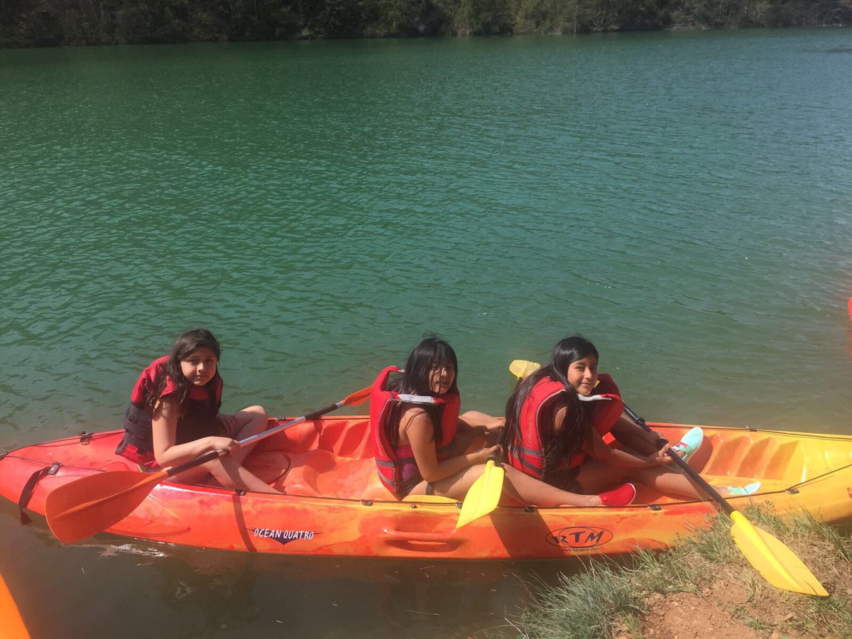 SantJosepVila's tweet photo. Hem anat al Pantà de la Baells: kayak #calcandi #kayak #colònies #santjosepvila17_18 https://t.co/MtsypgsZf6