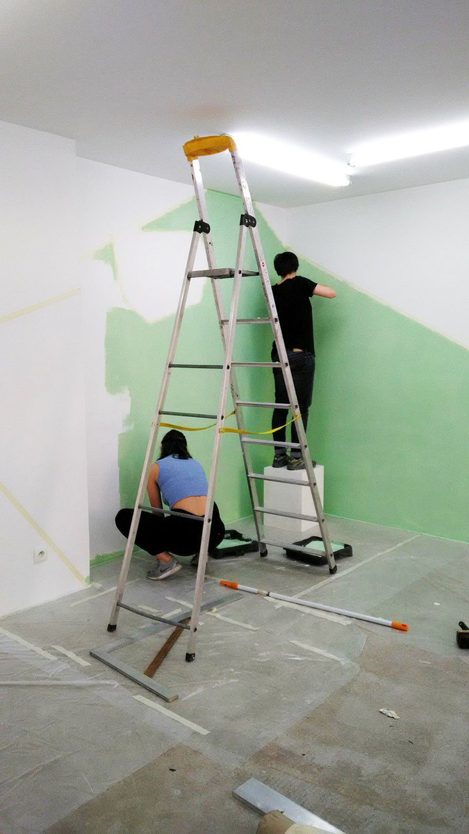 Work in progress... #exposition #montage #marionritzmann #walldrawing #abstractiongeometrique