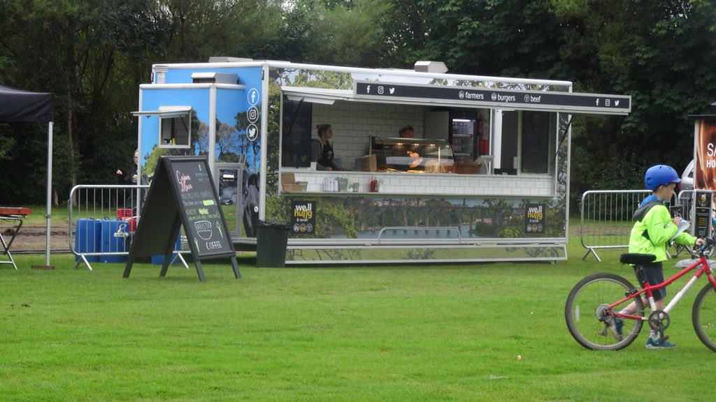 Wellhungtender's tweet photo. Excited to be getting ready for @EAGandCFair at the weekend. Find as on 2nd Avenue in Forestry Area 🍔🍟🥤☕️ #nomnom #niceyourself #wellhungandtender #farfaraway https://t.co/CtQeSeAePG