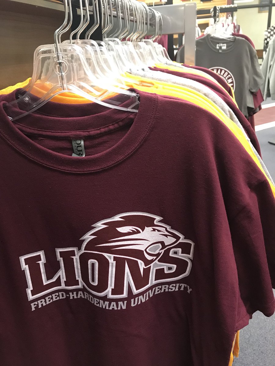 fhubookstore's tweet image. Check out these new tees! The Bookstore has new things coming in all the time so that you can always be ready to show your Lion Pride! Stop in and see us today! #FHU 🦁📚 
fhubookstore.com
📸: $13.98