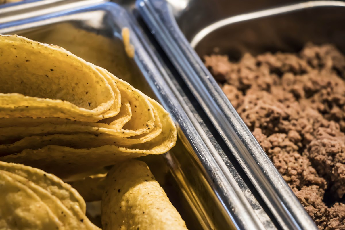 fly2steakhouse's tweet photo. We know it's early, but we're already thinking about Airport Steakhouse Tacos!
Can you say all you can eat taco buffet from 11:00-1:30? #tacotuesday #buffet #tacolife #tacoboutit #fly2steakhouse https://t.co/aifQtvZ8ag