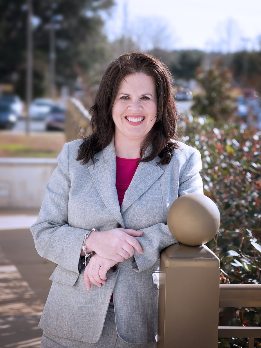 tallahasseebar's tweet photo. Catherine Chapman: Shareholder at Guilday Law,@tallahasseebar member, a recipient of @FAWL_FAWL ’s Leader in the Law Award; member of @lsnftweets Dancing w/the Stars Planning Committee; appointed to the Guiding Coalition, a joint project of @TallahasseeLAF &amp; @lsnftweets. https://t.co/Y0guoGHOFJ