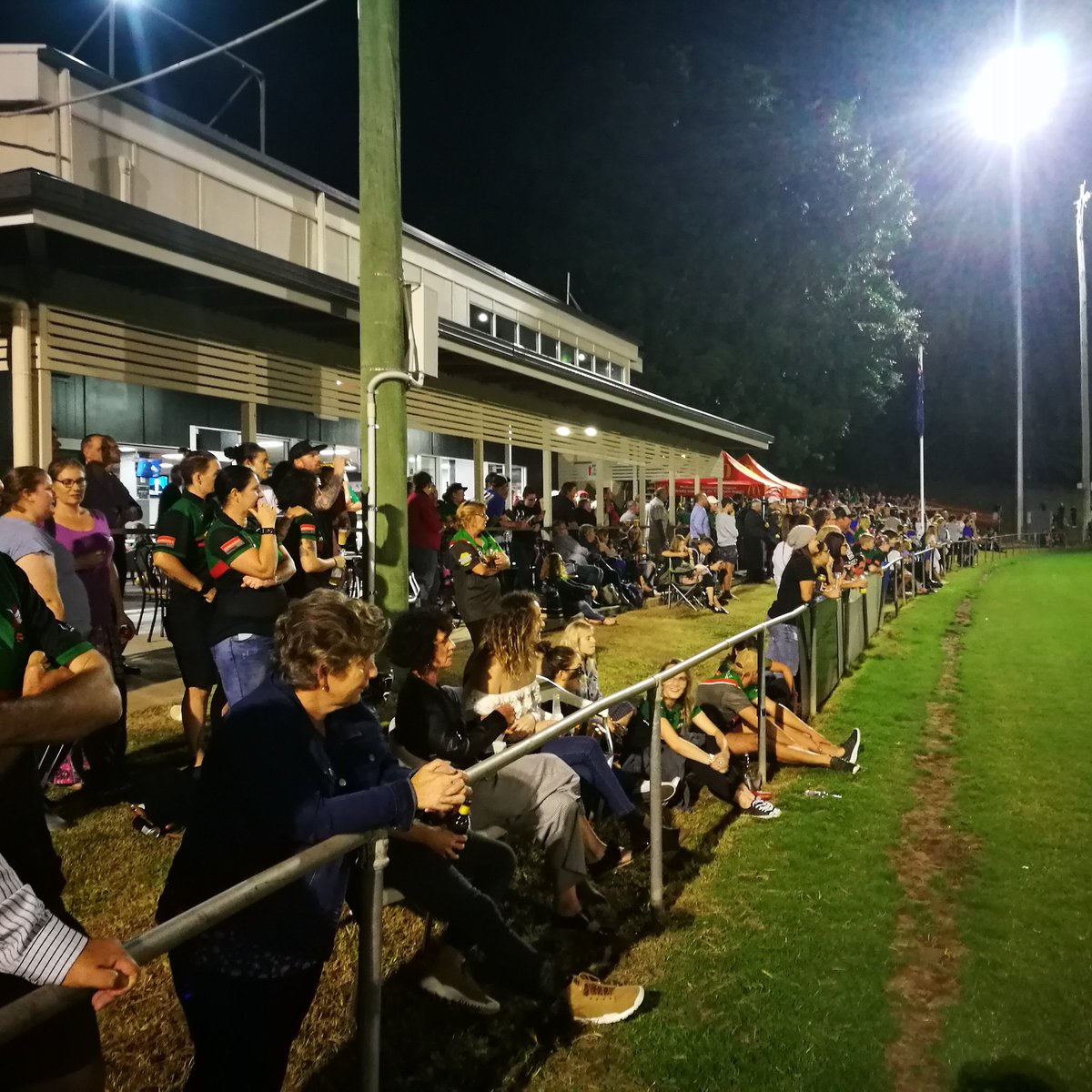 #ANZACEve footy under lights, local rivalry, massive crowd, close contest #getaroundit #AFLQfooty