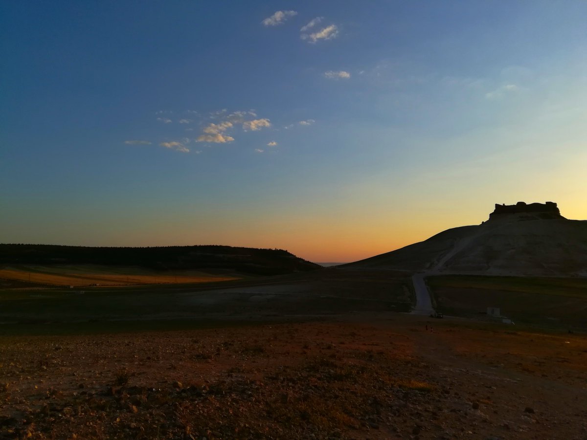 لحظة غروب بعدسة موبايلي