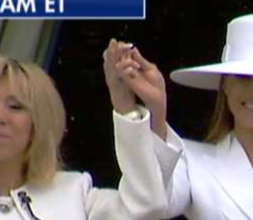 what’s going on with the hand/finger situation here ?  👋🤝🤘🤟👊