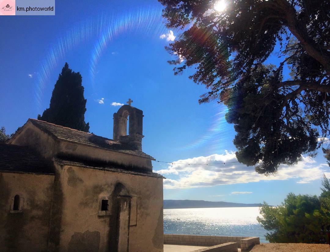 Bol_Brac's tweet photo. Beautiful east side side of Bol, with the Dominican monastery and beaches 🙂😎😍
#SymBOL #travel #Croatia
#Repost from @km.photoworld with @regram.app https://t.co/p150QkLmw9