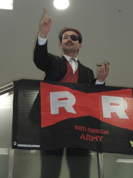 El president del <a href="/RugbiRoures/">Rugbi Roures</a>, actual regidor del <a href="/PDeCATrourenc/">PDeCAT St Esteve de les Roures</a> a <a href="/st_esteveroures/">Ajuntament de Sant Esteve de les Roures</a> vol fer el salt a l'alta política i es postula com a MH President de l'<a href="/EstatdeGracia/">Estat de Gràcia</a> a les properes eleccions.