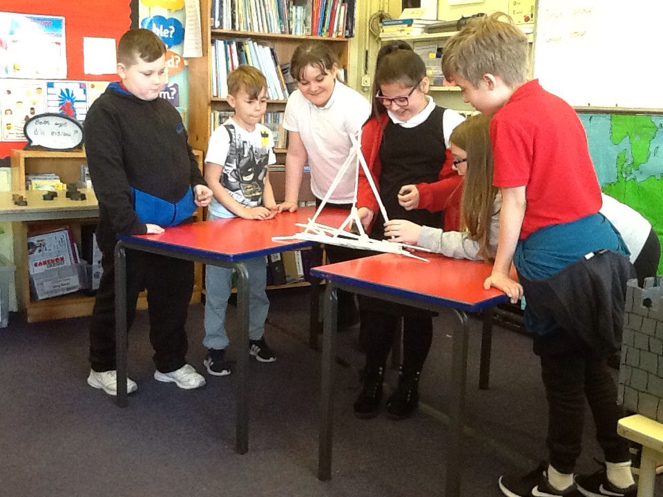 BubsyTownhill's tweet photo. We all enjoyed making our bridges and testing their strength #thcyear4 #thcdt https://t.co/c8I9qc3dzS