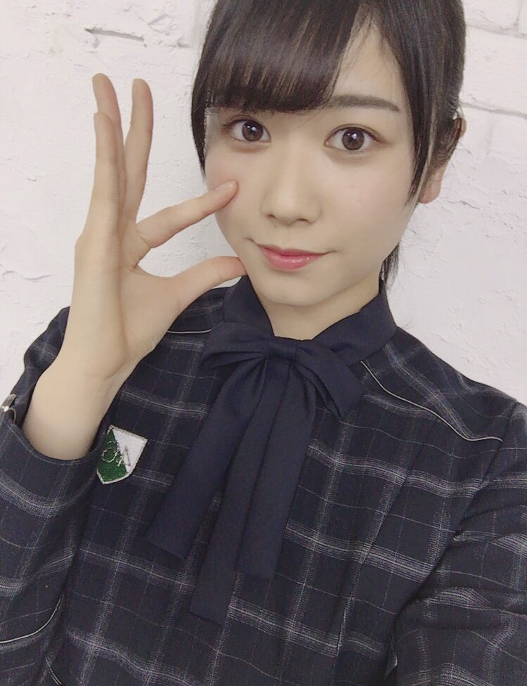 丹生明里 にぶあかり はすっぴんでも可愛い 似てる芸能人についても 健康大好き男子 気になるネタ