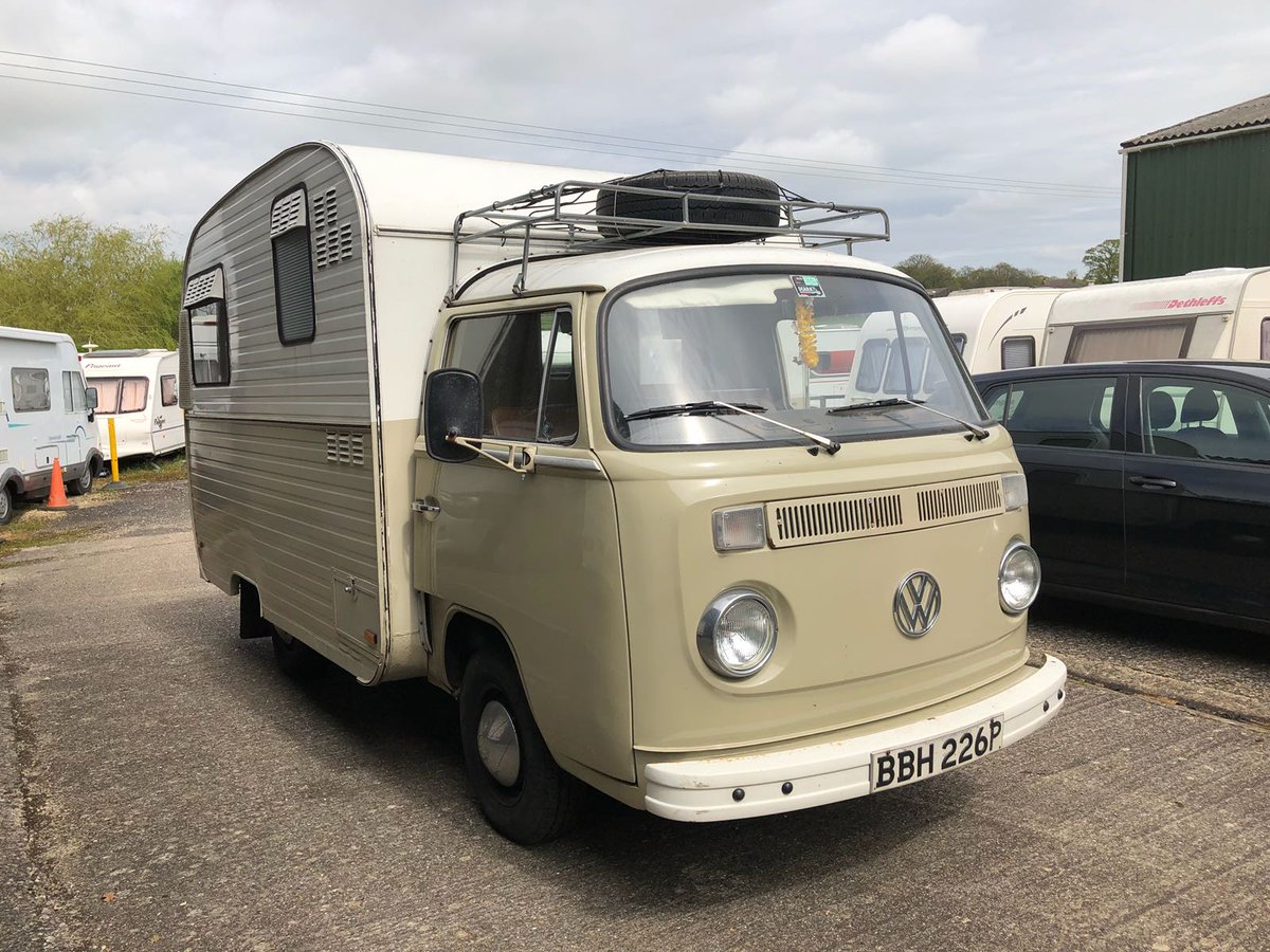 Vwmonkeys's tweet photo. Our new #Volkswagen meet #monksjurgen @IanPiriepod you said it wouldn't be long before I brought something else.
More room for our little one. https://t.co/zZ4NAMYZAN