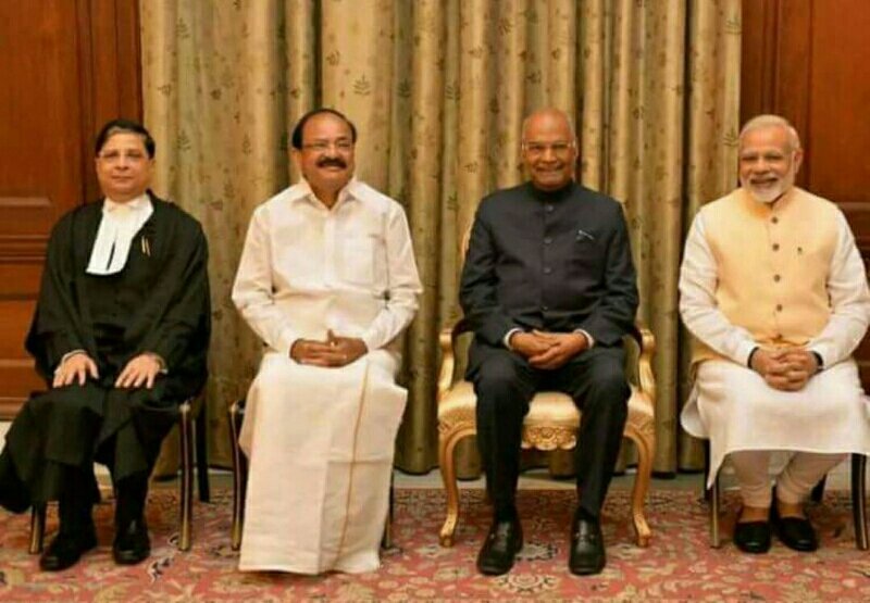 Vishwanathmisra's tweet photo. आजमाइश कठिन है
इम्तिहान मुश्किल है
���ेकिन हौसला बुलंद है,
#IndiaMovesOn VNM https://t.co/szqevAFcwo