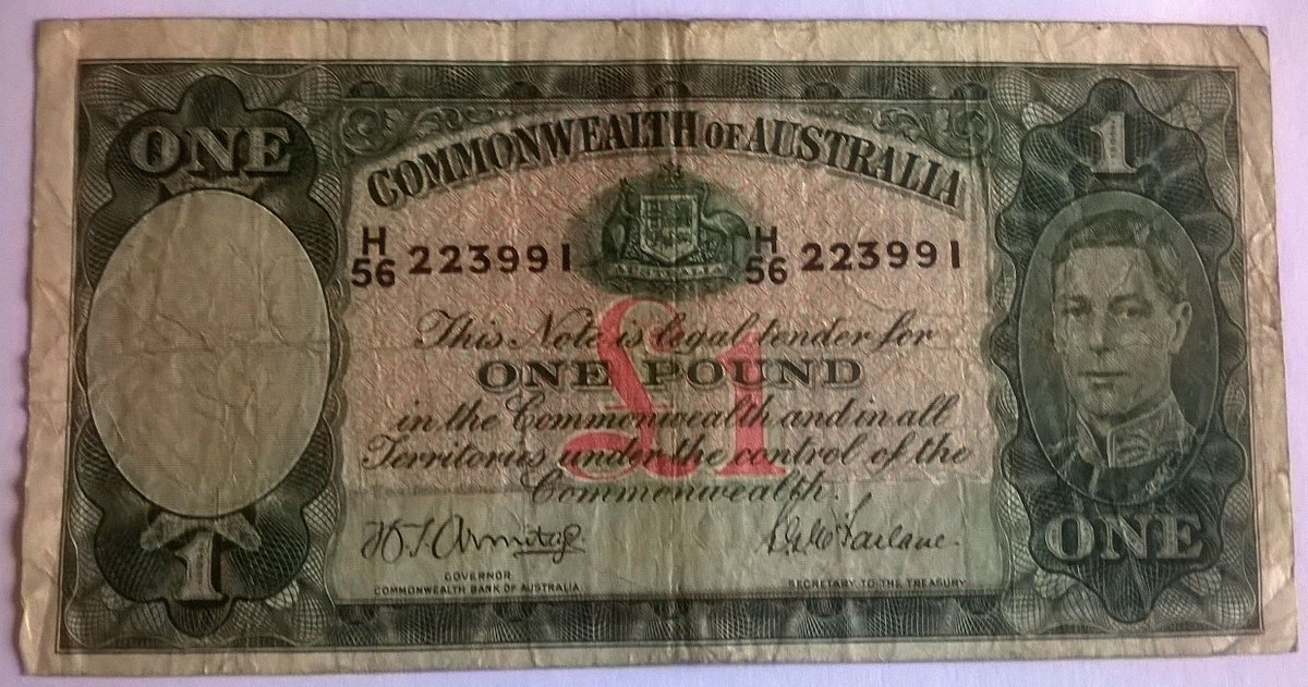 collectistuff's tweet photo. New eBay Listing:
King George VI - Commonwealth of Australia £1 note.
Issued between 1942 &amp; 1949.
Condition: Used
See https://t.co/kJjQc0VWmK

#banknotes, #australia, #CommonwealthOfAustralia, #KingGeorge6th, #Sheehan-McFarlane, #preDecimalCurrency, #£1note, #AustralianBanknote. https://t.co/Gc5lcuKQSg