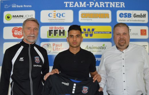 fsv_frankfurt's tweet photo. Erster Neuzugang beim FSV Frankfurt: Ilias Soultani wechselt von Schott Mainz zum FSV. https://t.co/b9LcehVcJB #neuzugang #fsv_frankfurt #restartFSV
Herzlich Willkommen, Ilias! https://t.co/wNKE0EnBUz