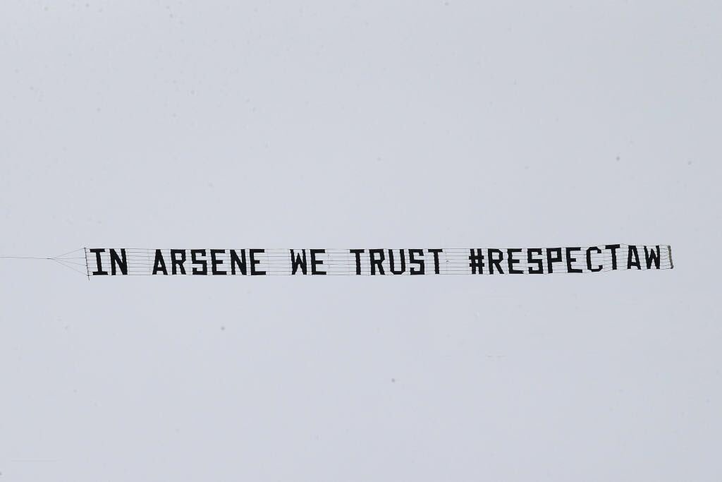 RespectAW_COYG's tweet photo. Remember this air banner? This time we have arranged a "Thank You" banner to be flying high at the Huddersfield game on 13th May. Any gooner who wants to show respect and appreciation is welcome to join us. More details to follow. #RespectAW #Gooners20 #merciwenger https://t.co/QjiRZwL6qe