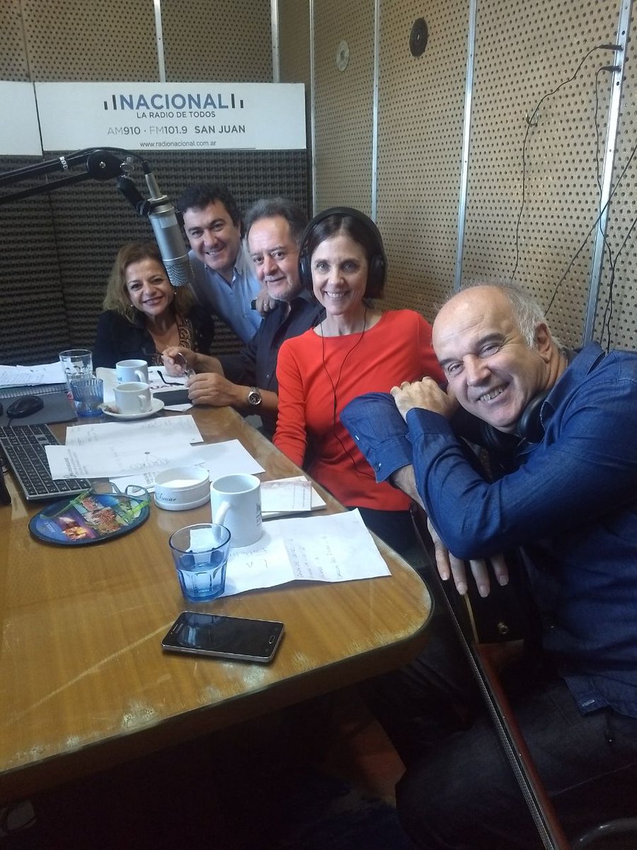NacionalAM870's tweet photo. Claudia Pirán @ClaudiaPiran con @SilvinaChediek y Esteban Morgado en Radio Nacional San Juan #MilGracias 
https://t.co/OSRiG4MjEN https://t.co/qiJc5uJpA8