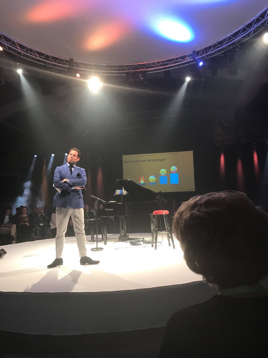 Mentimeter absoluut de tool van dag. Leuk, ga ik snel toepassen in komende trainingen. #NLE2018