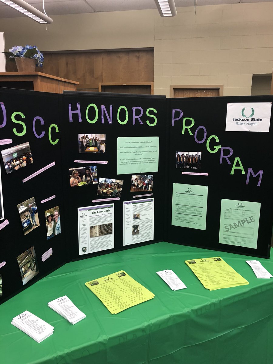 PdavisDr's tweet image. Summer Reading List from @JSCC_main #honorsprogram