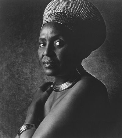 gogeafrica's tweet photo. #AfricanMusicLegends Often referred to as #MamaAfrica, #MiriamMakeba is truly the most popular female artist to come out of #Africa. Her music dealt with the socio-political plight of South Africans under apartheid and defined the very sound of SA music. @miriammakebaoff https://t.co/uhGQryv2NN