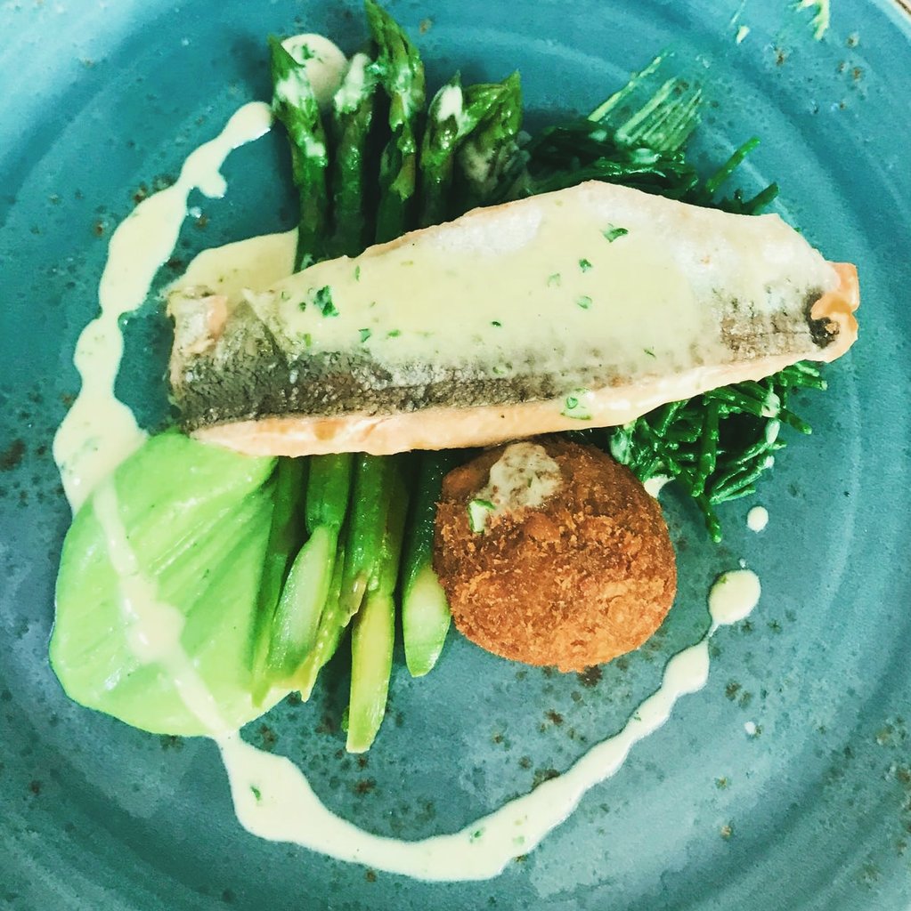 thewine_cellar's tweet photo. We've been cheering ourselves up on this rainy day with rainbow trout, asparagus, samphire, spiced crab cake and ginger beurre blanc 😍😍 #norwich #norwichfood https://t.co/YkJdGaV2HK