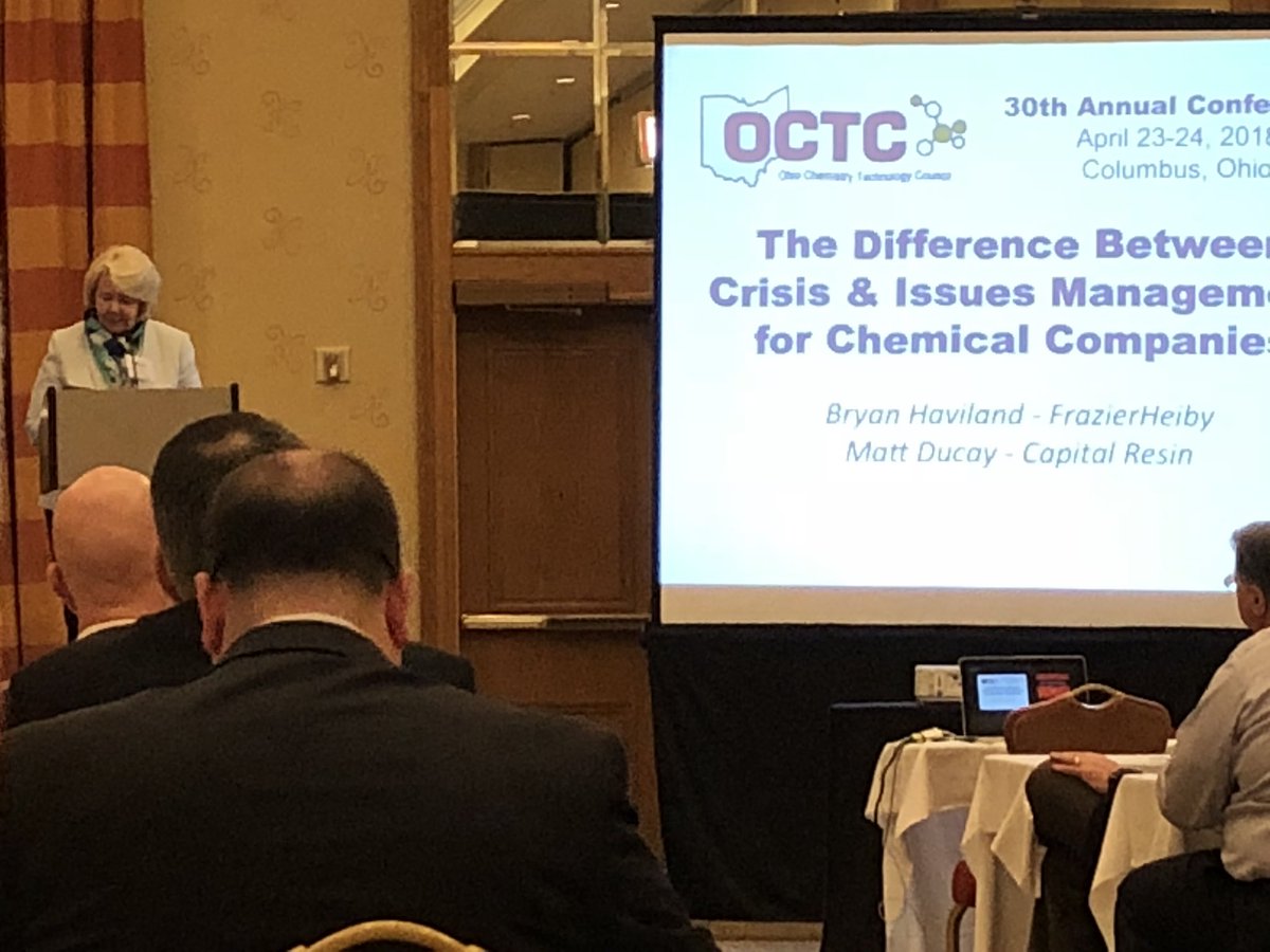BethanyASimmons's tweet photo. Ann Green introducing the next panel discussion the @OhioChemistry conference @AnnGreenComm https://t.co/LOs6JzamZ7