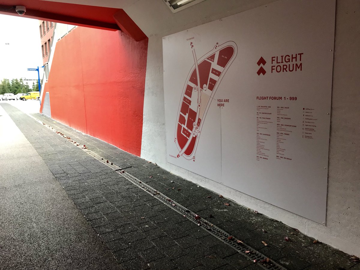 GuusSluijter's tweet photo. Op businesspark @Flight_Forum #Eindhoven in gesprek met bedrijven #FlightForum over #samenwerking aan #groen #SmartHospitality #GreenEnergy. Ondertussen wordt gewerkt aan #signing en #SmartMobility en nieuwe wegstructuur https://t.co/G5B6RyOjnm