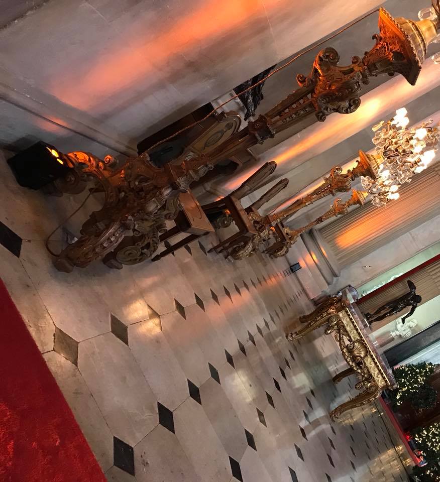 figofeightevent's tweet photo. Our battery uplighters all set and ready to go for an exciting photoshoot at Blenheim Palace...stay tuned for more details!

#figureofeightevents #eventlighting #photoshoot #Blenheimpalace #uplighters #lightingforevents #eventhire #eventpartners https://t.co/6KGaaCplAZ
