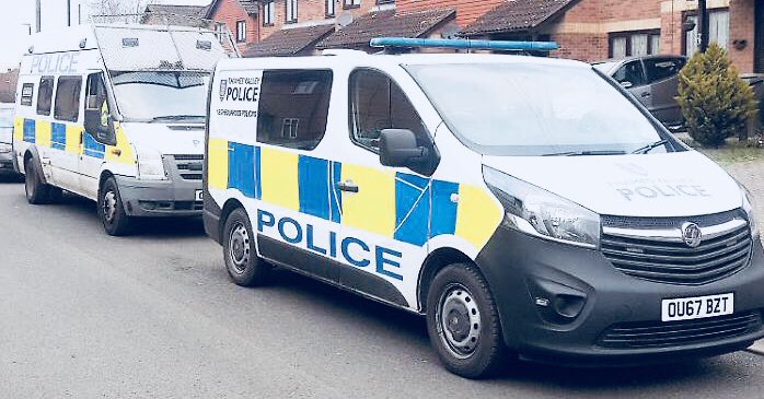 TVP_Bucks's tweet photo. Team 4 were out early this morning to execute a warrant under the Misuse of Drugs Act. 3 people were safely arrested from within the property. A substantial quantity of cash and drugs were located and have been seized. #notonourwatch #mindthestairs #P2473 https://t.co/o1YGdKpiaa