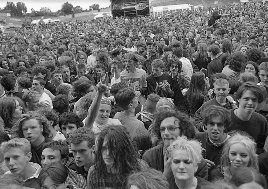 “Féile was special, it was iconic, it was our Woodstock and Féile Classical will be an even bigger, better, louder explosion of the best of those days and so much more”@tomhappens #FéileClassical

Tickets on sale this friday: bit.ly/Feile2018

📷@Independent_ie archives