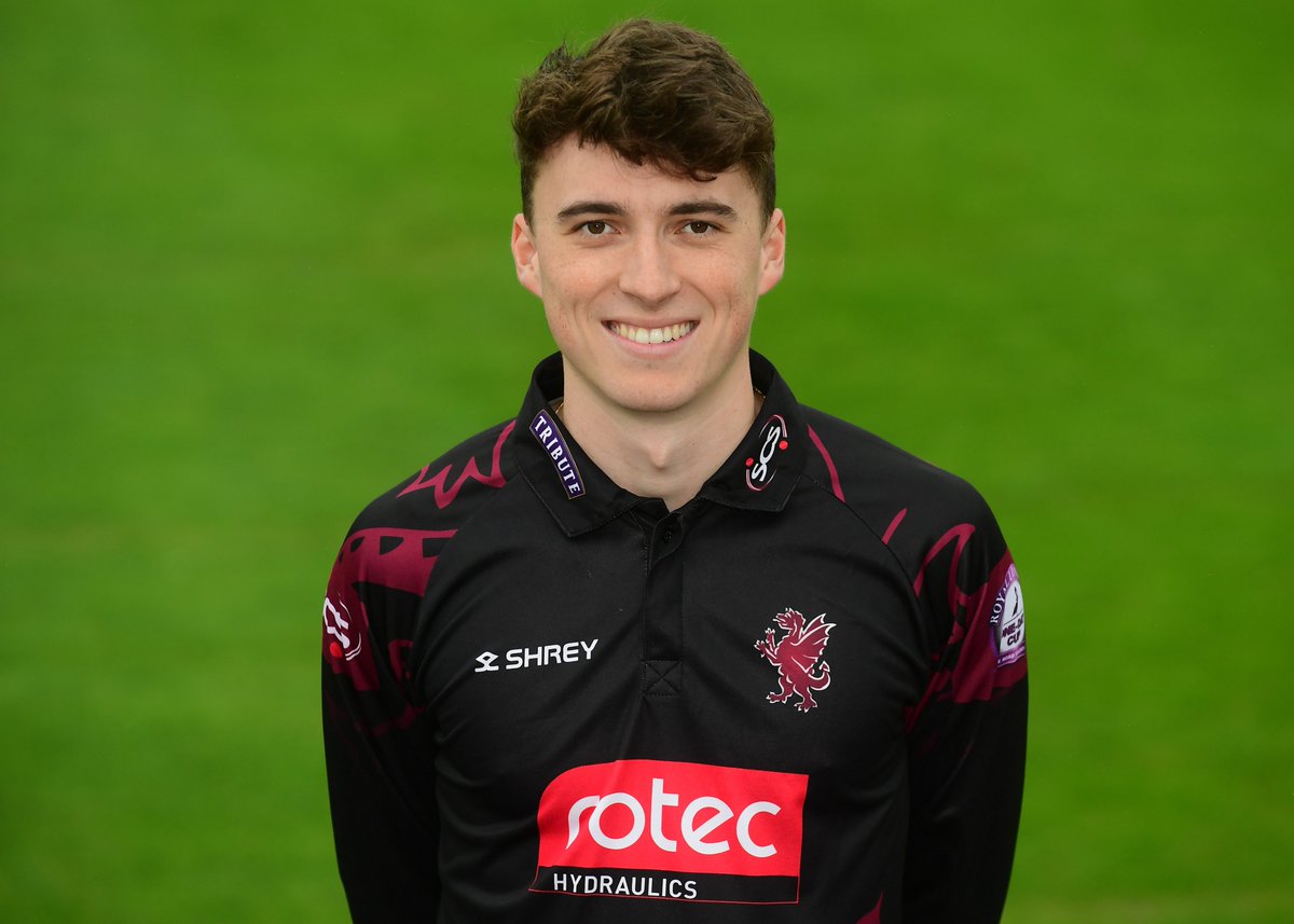 SomersetCCC's tweet photo. An incredible 2️⃣0️⃣0️⃣ for Tom Banton!!!   

He is currently 203* from just 207 balls following his 107 yesterday, both against Kent at Polo Farm 🔥🔥🔥  

➡️ https://t.co/x8Q8eyhK5o

#WeAreSomerset https://t.co/aO2Nu0cflB