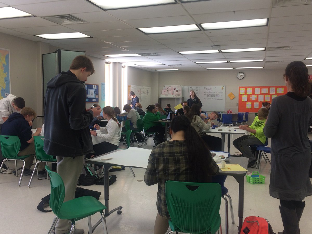 UICoshkosh's tweet photo. The @CommunitiesONHS classroom is busy preparing the awareness campaign for the May 5th event! Tune in to @fox11news  tomorrow at 8:15AM. #unityoshkosh @OshkoshSchools  @CityofOshkosh  @ShopLocalOsh  @OACF  @uwoshkosh https://t.co/M8hx5Aq4nY