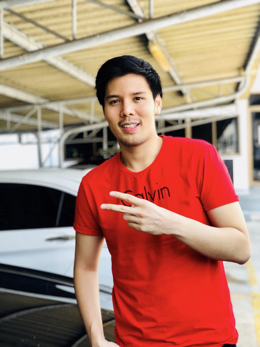HernfahClub's tweet photo. @HernfahAF10 สีเสื้อนี่แรงกว่าแดดอีกจ้าพี่เหิน😍#ลีลาศ2561 https://t.co/P9xE7sClbu