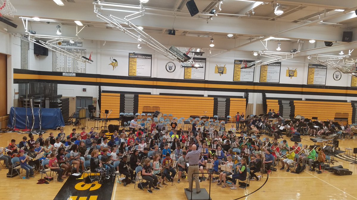 Field trip to SMW for band practice... getting ready for tonight's concert!