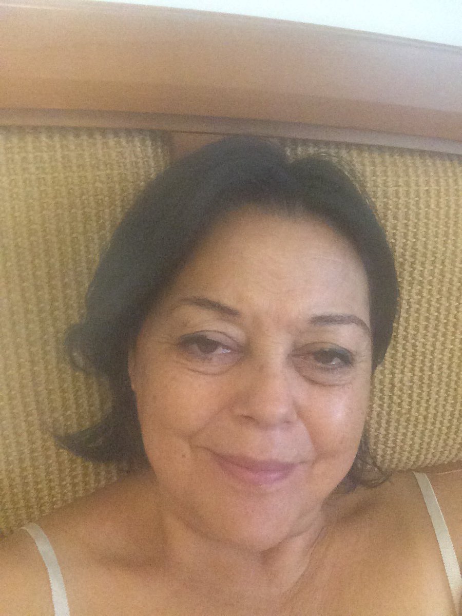 algodonrosado's tweet photo. Hola quisiera saber de mi futuro estoy preocupada , muchas gracias #kathyszaboEnBV https://t.co/gaYb1tlZWr