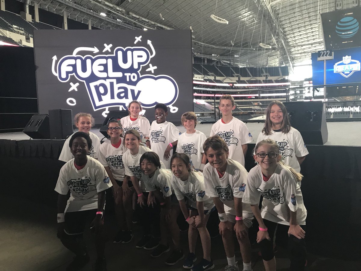 CoachKeraCreate's tweet photo. #TouchdownCelebration #FuelGreatness @DairyMAX @FUTP60 @MarionMavericks @cheetahchandler @CheetahPE We're ready to get this party started!! @AllenISDSupt @allen_isd https://t.co/CGysyJDQDb