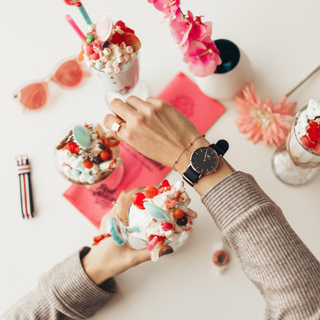 itisDW's tweet photo. Choose the sweet life. https://t.co/n1fG03L6If