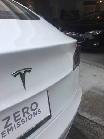 24nova's tweet photo. Tesla Model3 for sale  $55000  #Tesla  #Model3 
https://t.co/763T8eSWBb https://t.co/5XFkLNrg9j