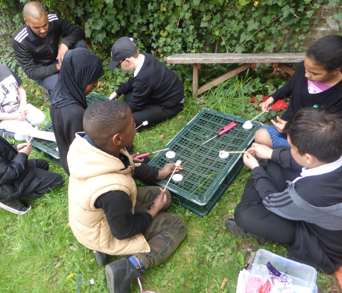 WoodhillFS's tweet photo. At KS2 Forest School club this week we started our fire training by roasting marshmallows using candles and went on a bug hunt @WoodhillSchool https://t.co/ajI2DfpWPn