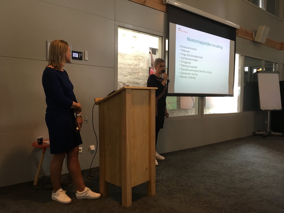 Onze collega’s hebben elkaar bijgepraat over nieuwe projecten waarbij de huurder bepaalt en regie heeft. #samenwonen <a href="/wonenlimburg/">Wonen Limburg</a> #stuurlijnbijeenkomst #delen en #inspireren.