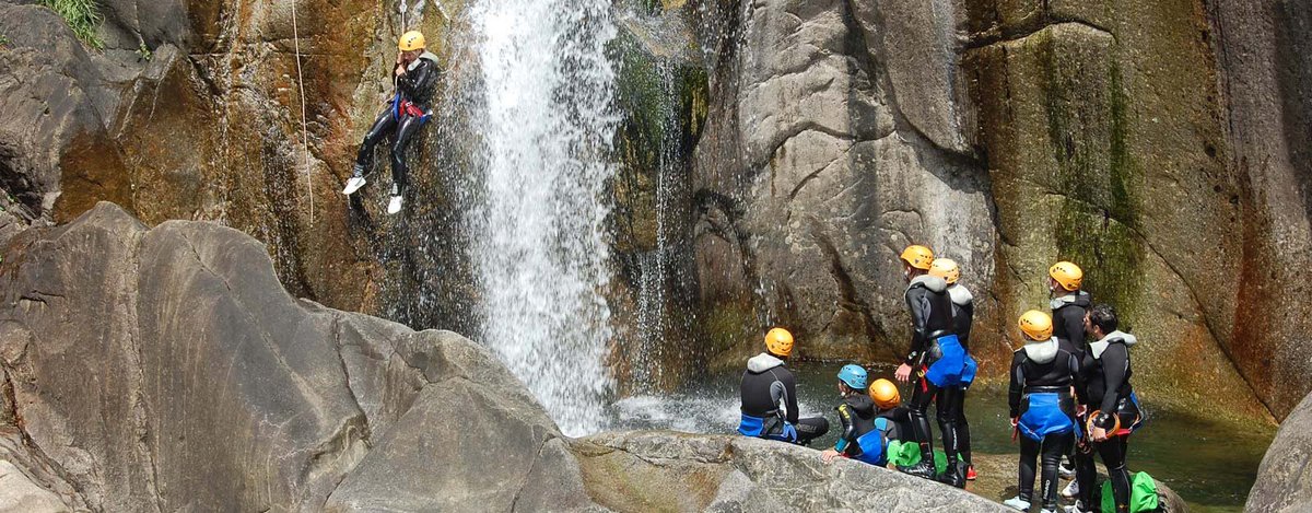 lozeretourisme's tweet photo. [CANYONING] Une envie de sensations en sport aquatique ? De quelques parties de fous rires entre amis lors d'une descente comme @MalikBentalha dans #Nosterresinconnues ?! #lozere #lozerenaturellement #canyoning #sportaquatique #afond https://t.co/mLO8RK1VrJ https://t.co/O2B0v6b5wQ
